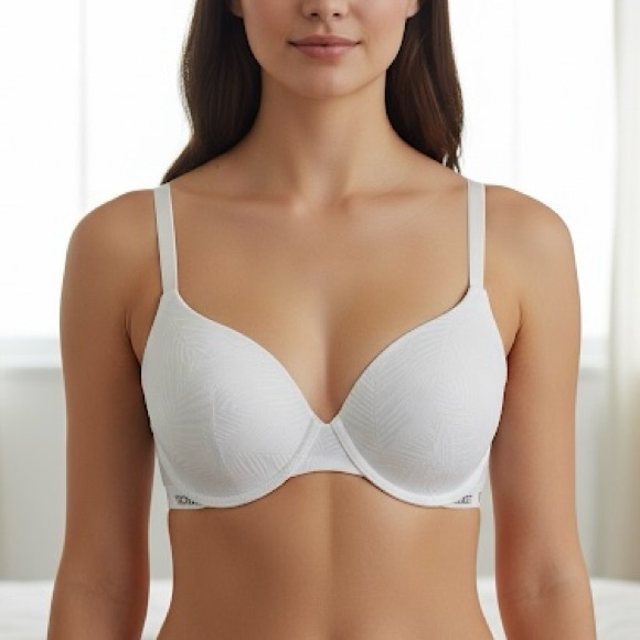 Victoria’s Secret White Leaf Embossed T-Shirt Lightly Lined Demi Bra Size 32DD - Picture 13 of 13